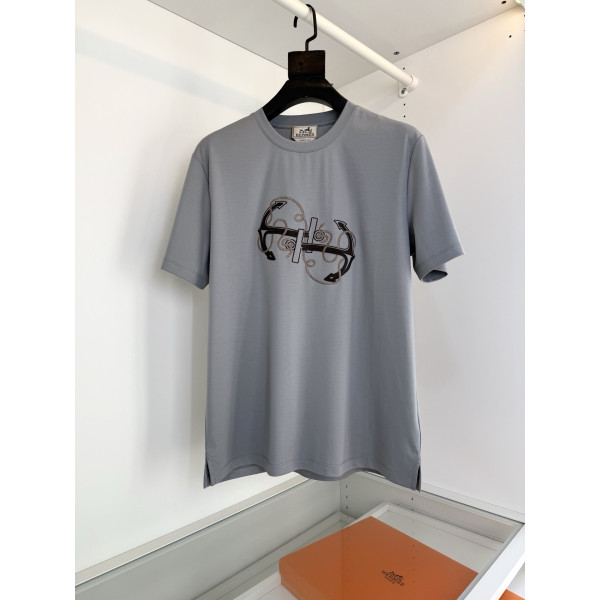 Ancre en H 자수 라운드넥 반팔 티셔츠