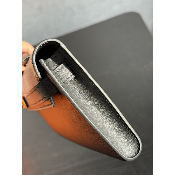 켈리 컷 스위프트