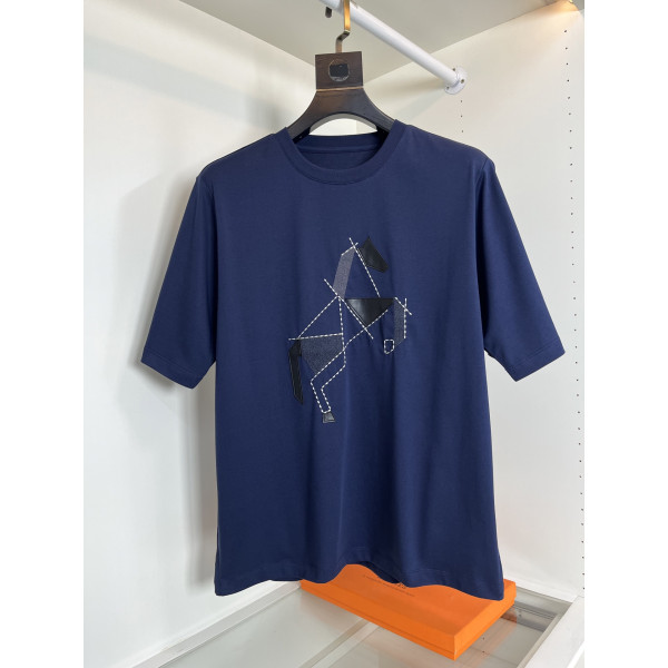 마 패치 가죽 자수 라운드넥 숏슬리브 티셔츠