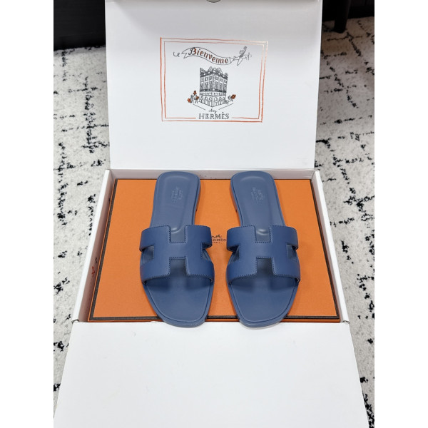 Oran 시리즈 H 클래식 플랫 슬리퍼