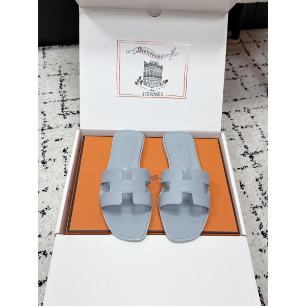 Oran 시리즈 H 클래식 플랫 슬리퍼