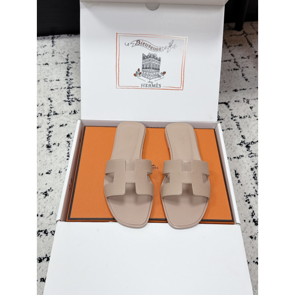 Oran 시리즈 H 클래식 플랫 슬리퍼