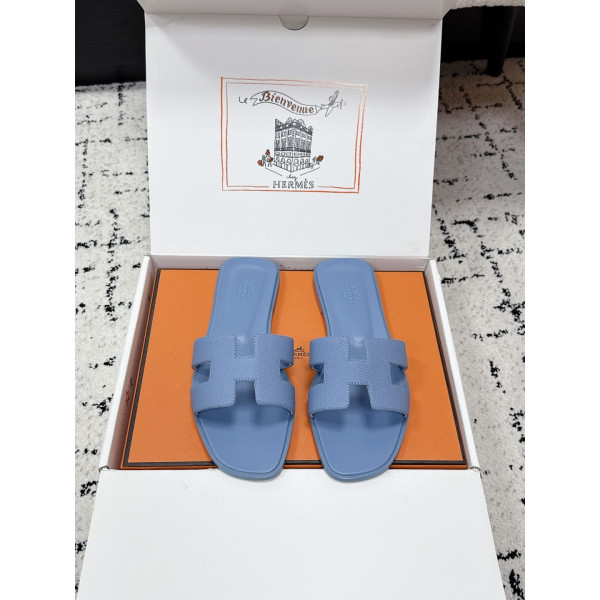 Oran 시리즈 H 클래식 플랫 슬리퍼