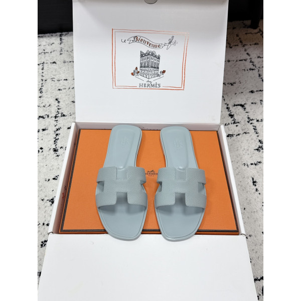 Oran 시리즈 H 클래식 플랫 슬리퍼