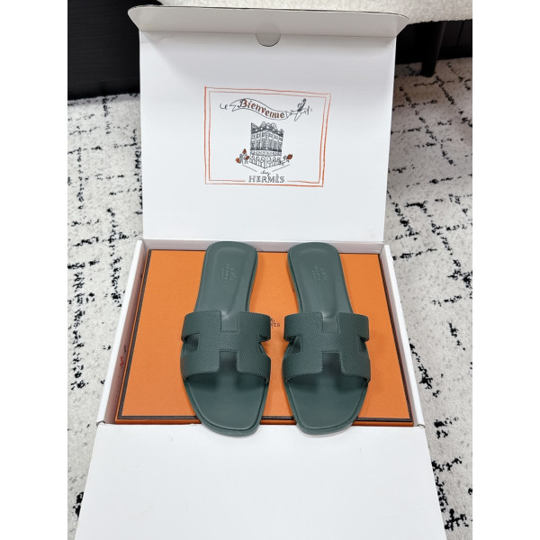 Oran 시리즈 H 클래식 플랫 슬리퍼