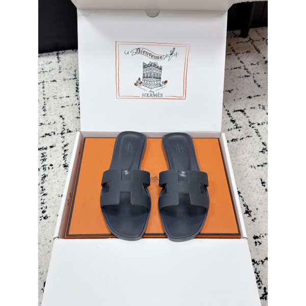 Oran 시리즈 H 클래식 플랫 슬리퍼