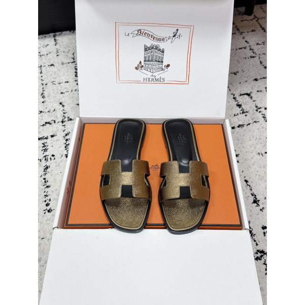 Oran 시리즈 H 클래식 플랫 슬리퍼