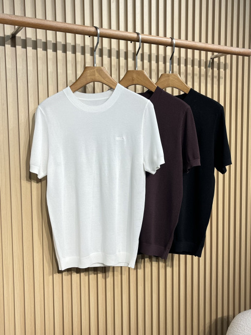 라운드넥 반팔 티셔츠