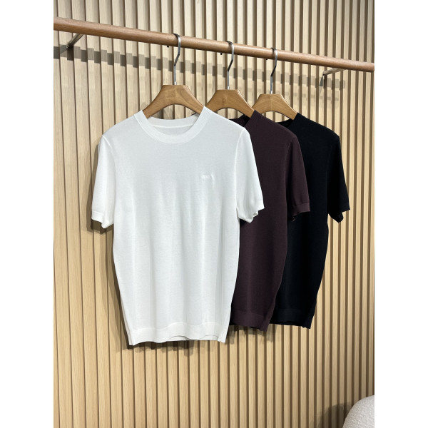 라운드넥 반팔 티셔츠