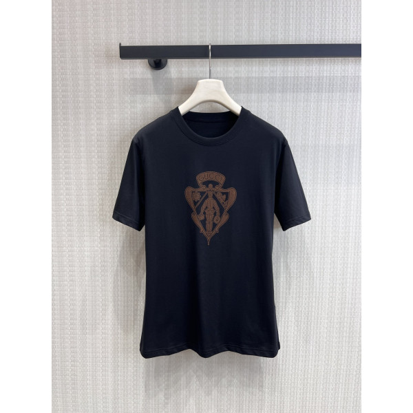 방패 모양 기사 알파벳 인쇄 라운드넥 숏슬리브 티셔츠