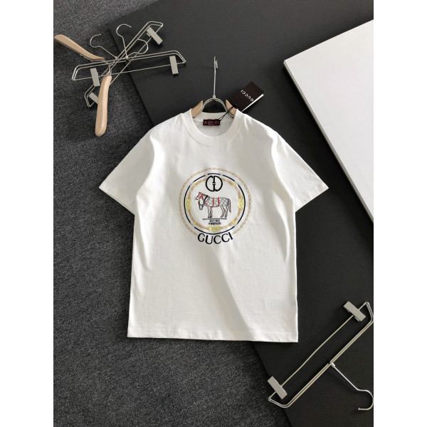 자수 라운드넥 티셔츠