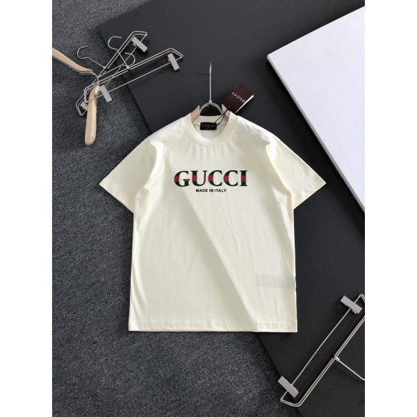 중공 인화 공정 라운드넥 티셔츠