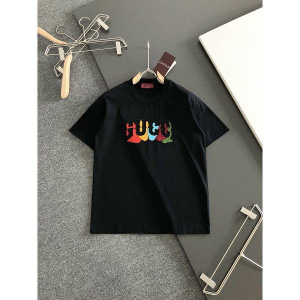 자수 라운드넥 티셔츠