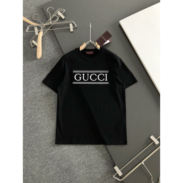 라운드넥 자수 숏슬리브 티셔츠