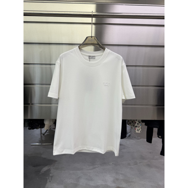 숏 슬리브 티셔츠