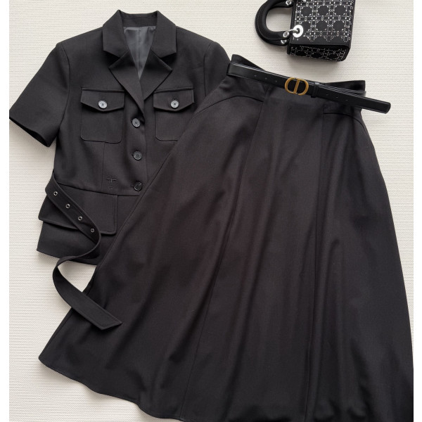 A자 라벨 반신 스커트