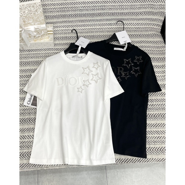 자수 스터드 오각성 알파벳 패턴 티셔츠