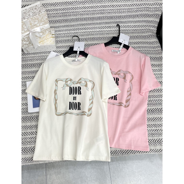 로고 리본 프린트 티셔츠