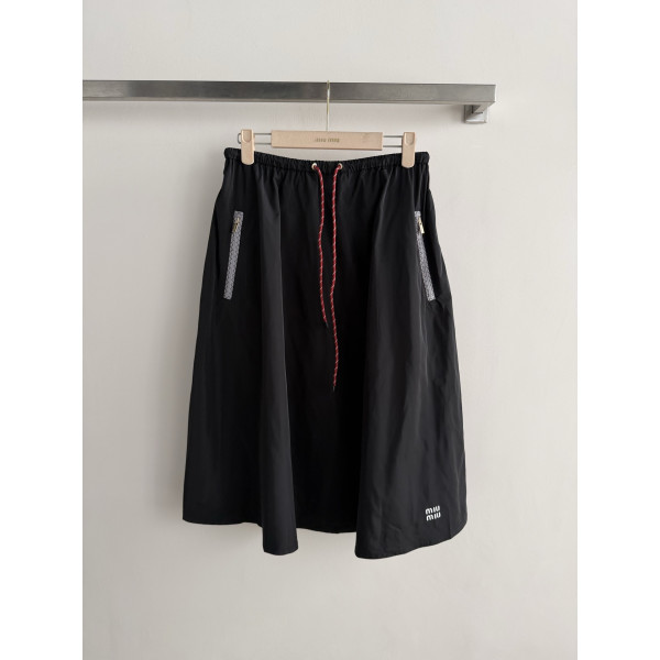 드로스트링 웨이스트 A라인 미디 스커트