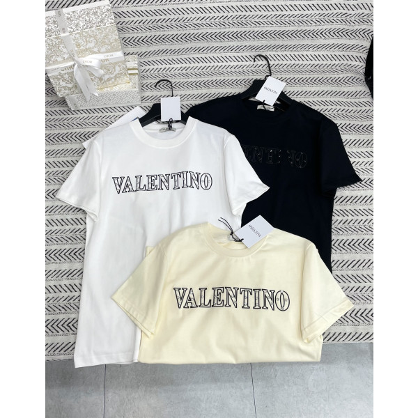 스 터드 비즈 입체 알파벳 패턴 티셔츠