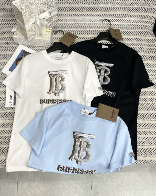 알파벳 인화 패턴 티셔츠