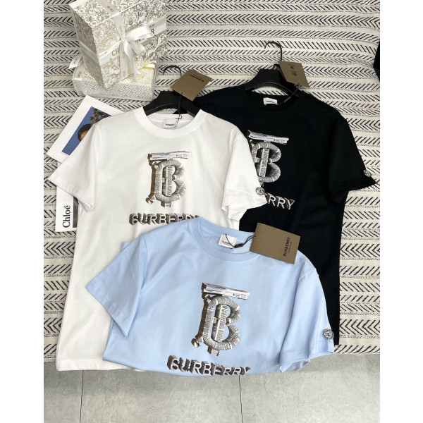 알파벳 인화 패턴 티셔츠