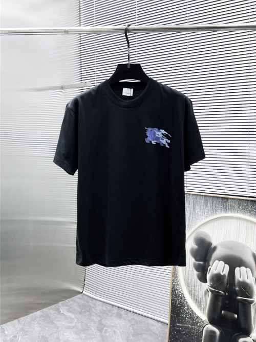 라운드넥 반팔 티셔츠