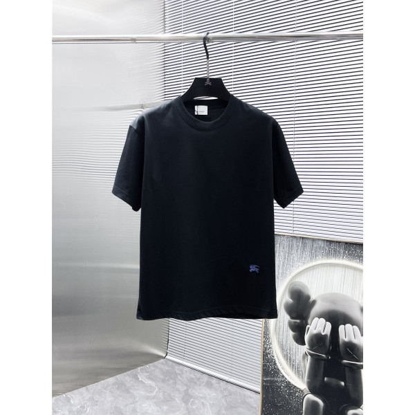 반팔 라운드 티셔츠