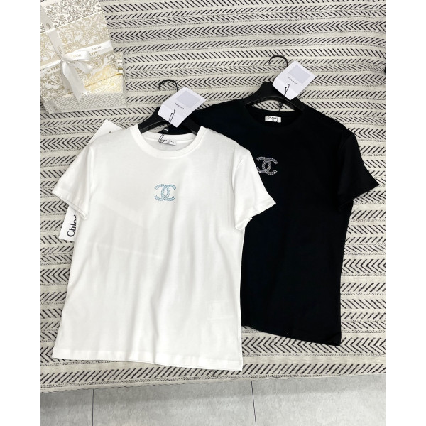 심플 스톰드릴 알파벳 패턴 티셔츠