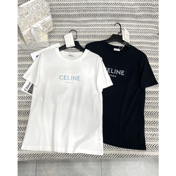 알파벳 자수 티셔츠