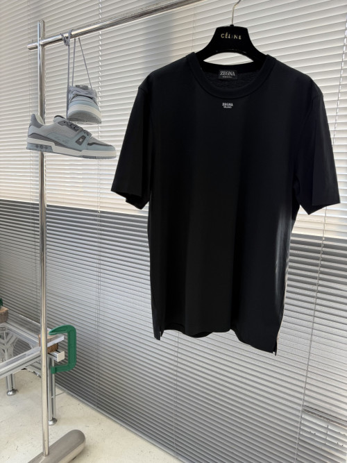 라운드넥 반팔 티셔츠