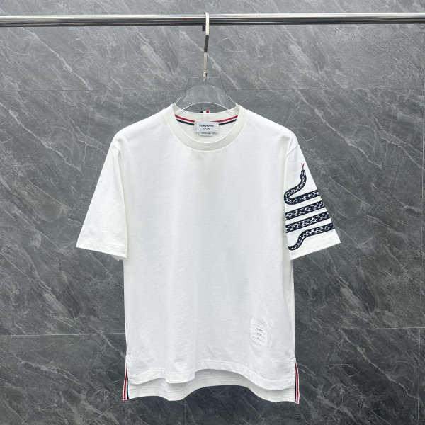 뱀띠 한정 라운드넥 반팔