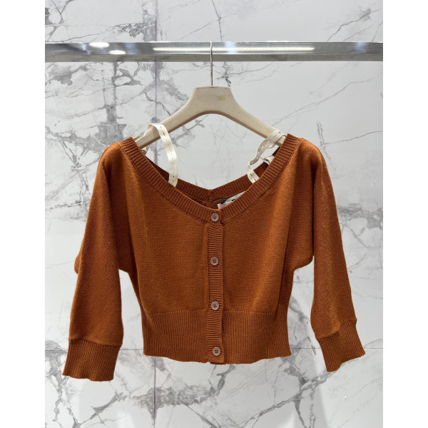 알파벳 로고 패치 탈부착 어깨끈 오프숄더 울 니트 오픈 카디건