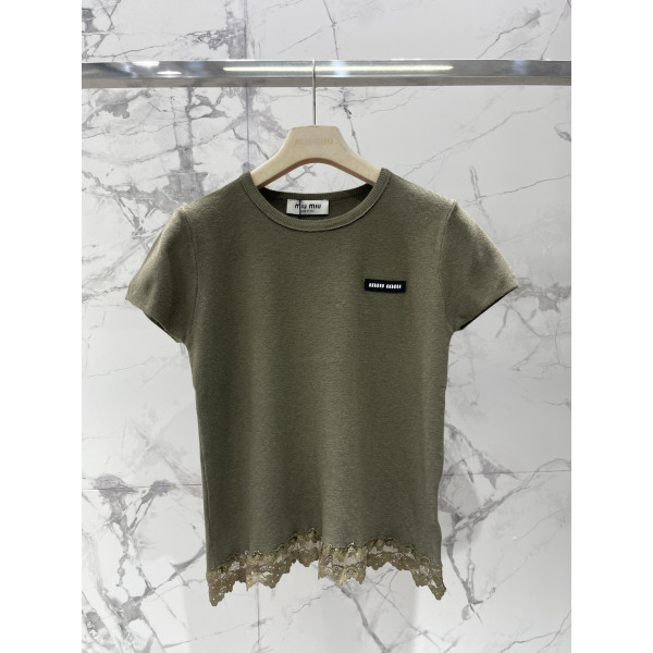 하단 레이스 스티칭 니트 숏슬리브