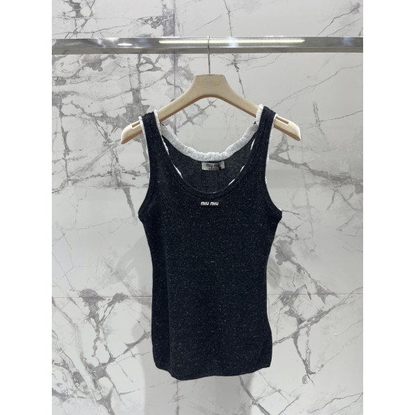 꽃테두리 소녀감 젊어 보이는 니트 베스트