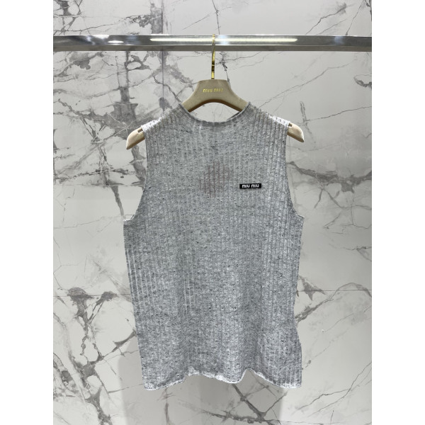 하이넥 니트 무소매 베스트