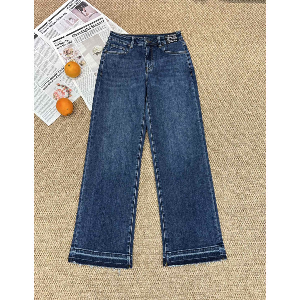 모든 여름에 다 입을 수 있는 청바지