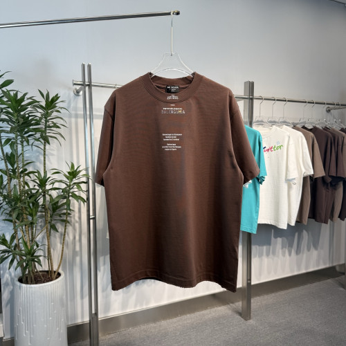 라운드넥 반팔 티셔츠