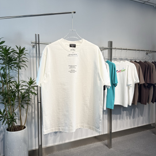 라운드넥 반팔 티셔츠