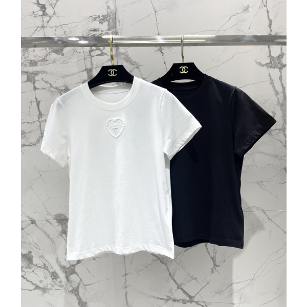 하트 압纹 로고 라운드넥 티셔츠