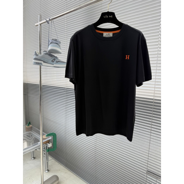 자수 레저 라운드넥 티셔츠