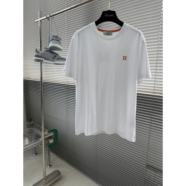 자수 레저 라운드넥 티셔츠