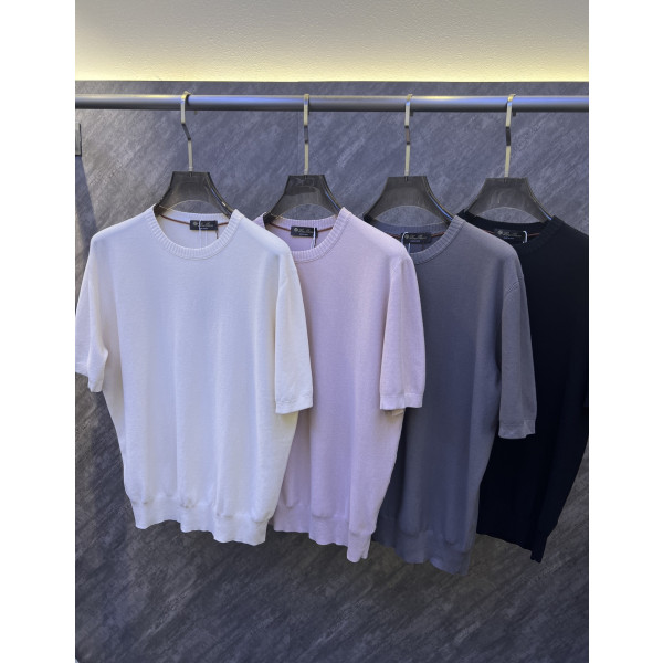 순색 라운드넥 티셔츠