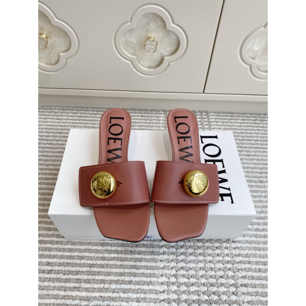 페블 골드 버클 스퀘어 토 캣힐 샌들