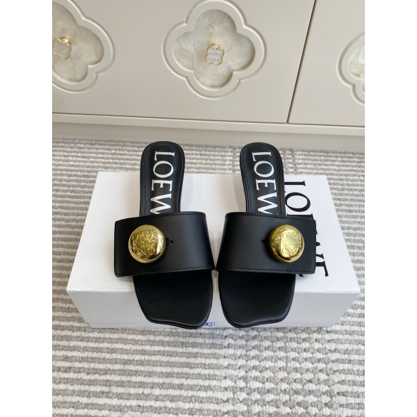 페블 골드 버클 스퀘어 토 캣힐 샌들