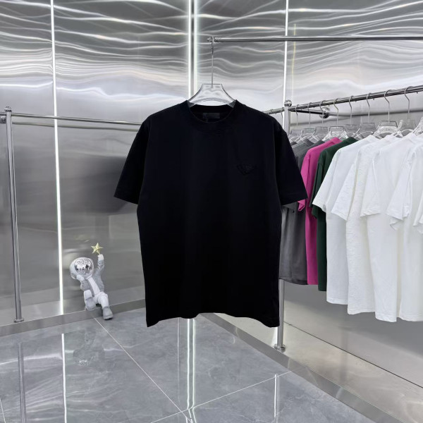 프라다 로고반팔