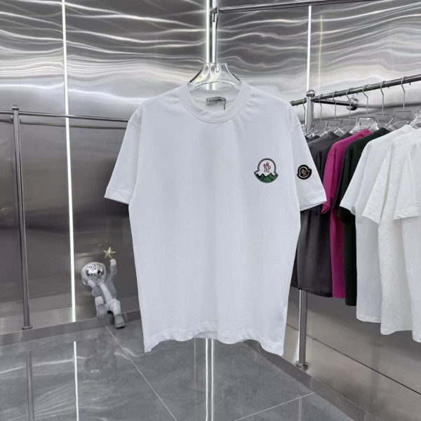 로고 레터링 메탈 장식 워시드 라운드넥 숏슬리브 티셔츠