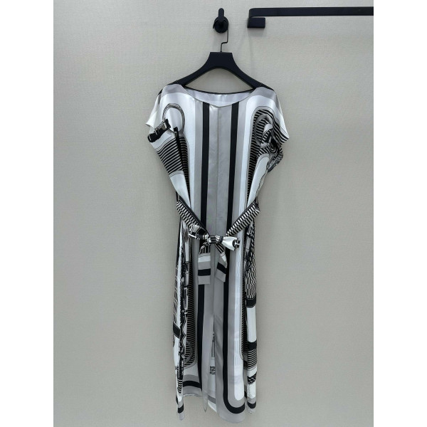 카프탄 슬릿 원피스