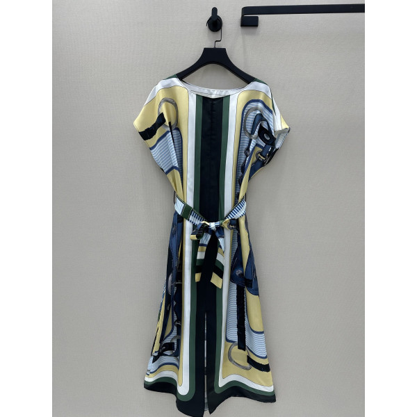 카프탄 슬릿 실크 원피스