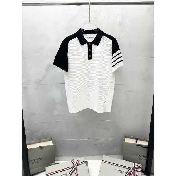 물결무늬 플립 칼라 니트